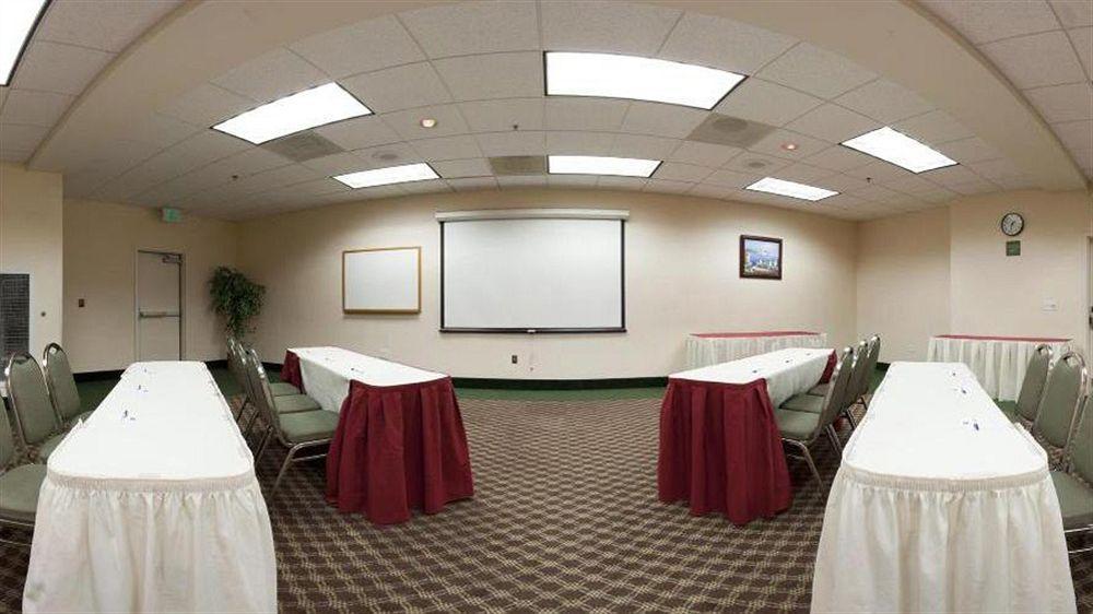 Holiday Inn Express & Suites Tracy By Ihg Servizi foto