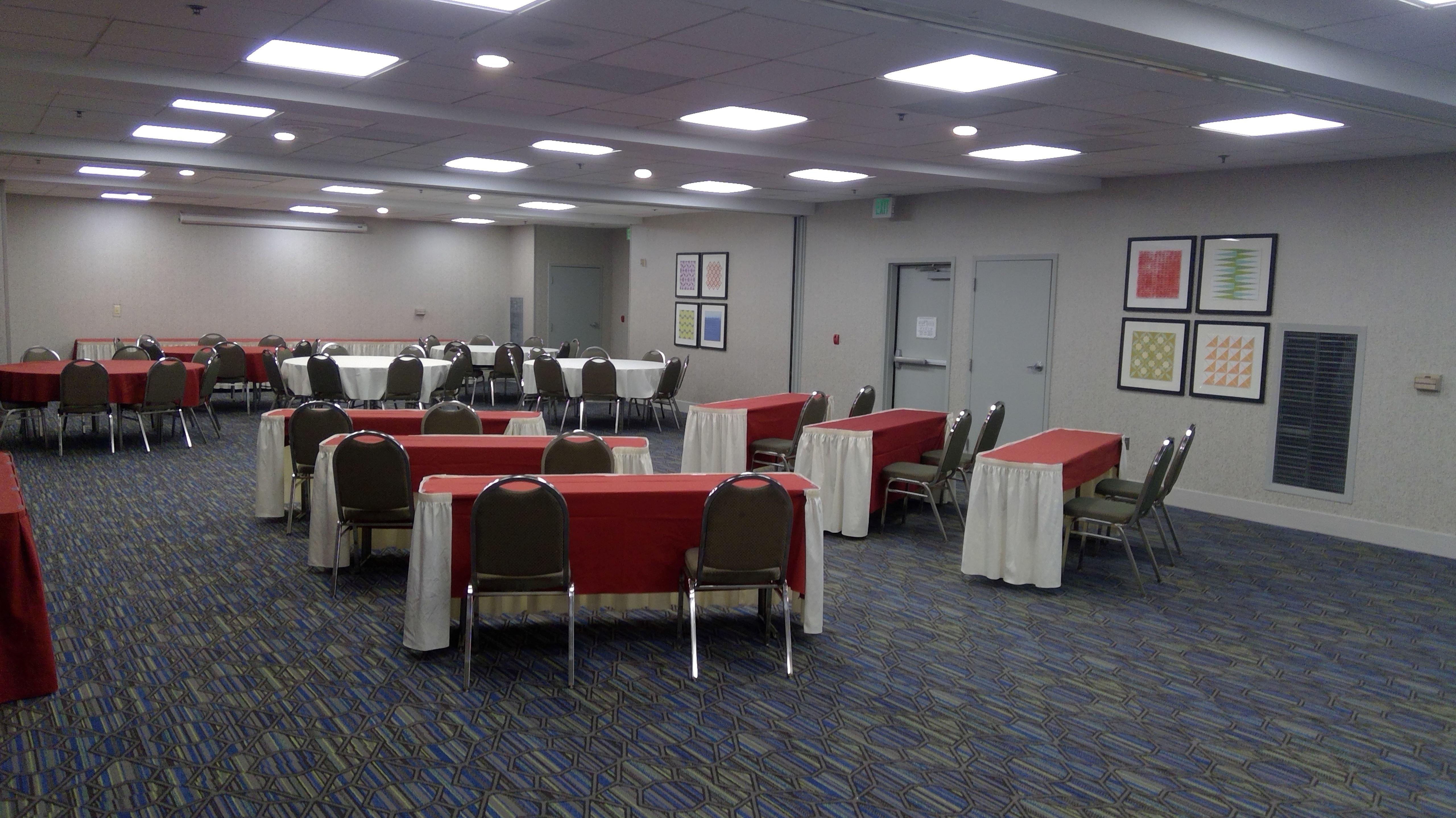 Holiday Inn Express & Suites Tracy By Ihg Esterno foto