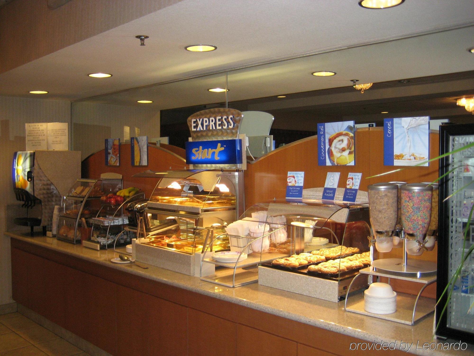 Holiday Inn Express & Suites Tracy By Ihg Ristorante foto